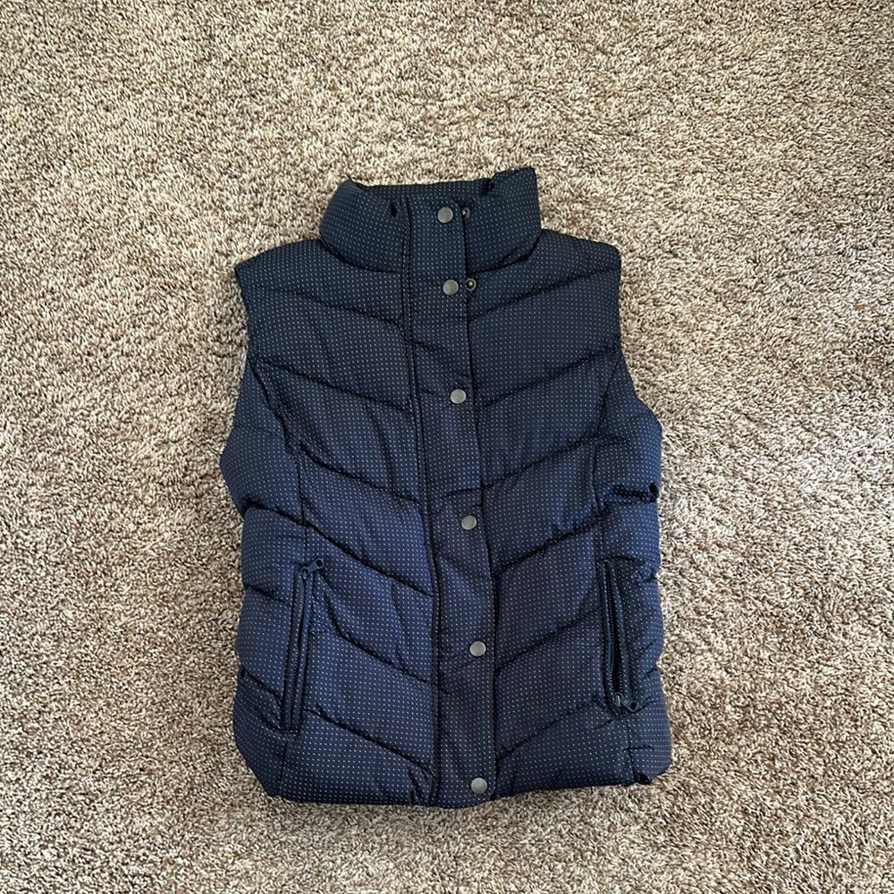 Gap size xs Stylish Navy Blue Puffer Vest